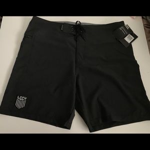 Men’s Hurley Phantom Board Shorts Size 34 NWT